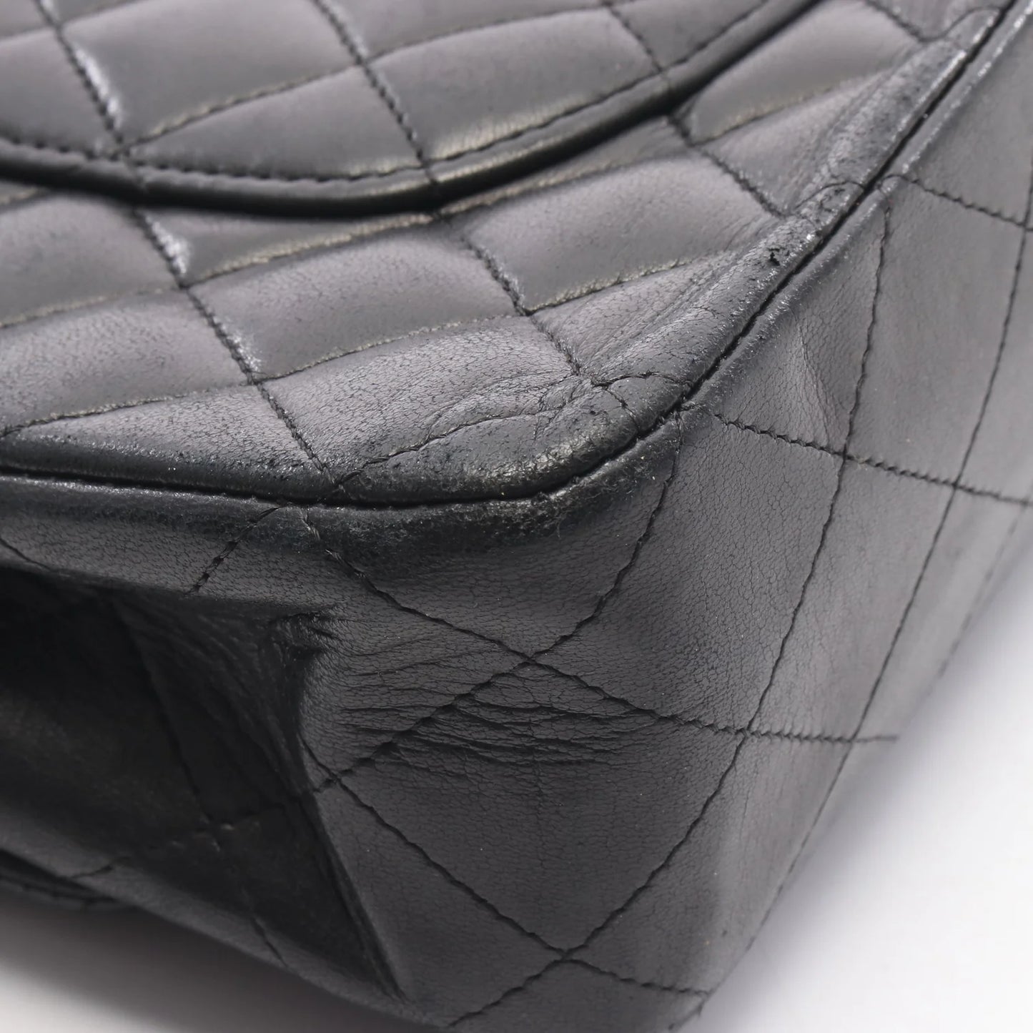 Chanel Classic flap Bag Vintage Medium Lambskin Black Silver Hardware