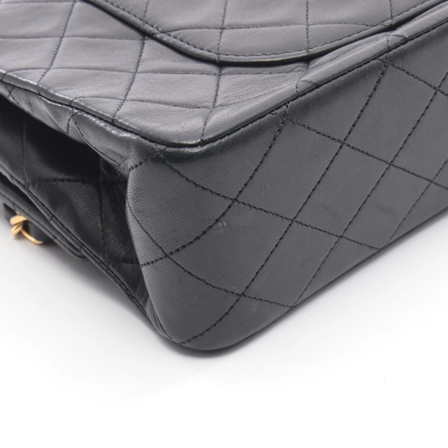 Chanel Classic Flap Bag Vintage Medium Lambskin Black Gold Hardware