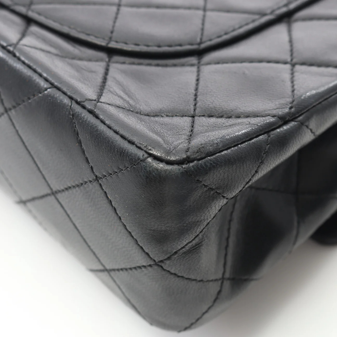 Chanel Classic Flap bag Medium Lambskin