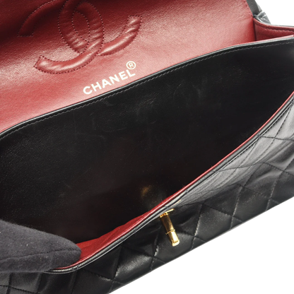Chanel Classic Flap Bag Vintage Medium Lambskin Black