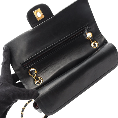 Chanel Classic Flap bag Medium Lambskin