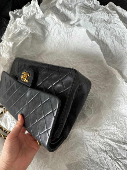 Chanel Classic Flap Bag Medium Vintage