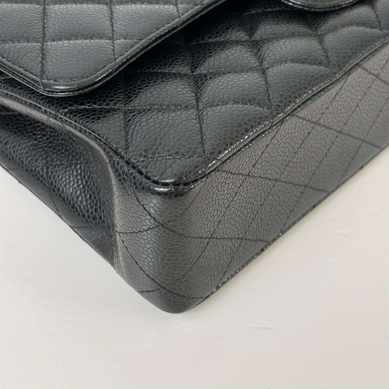 Chanel Classic Medium Vintage Bag Caviar Gold Hardware